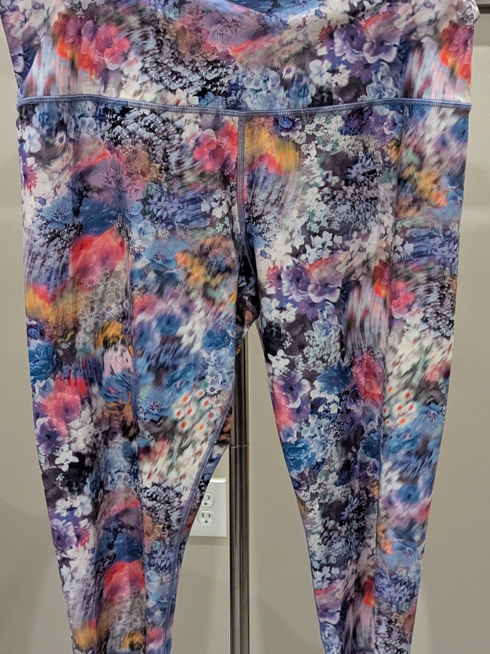 Athleta Elation Women's Floral Watercolor Capri Leggings - Size 2X $20